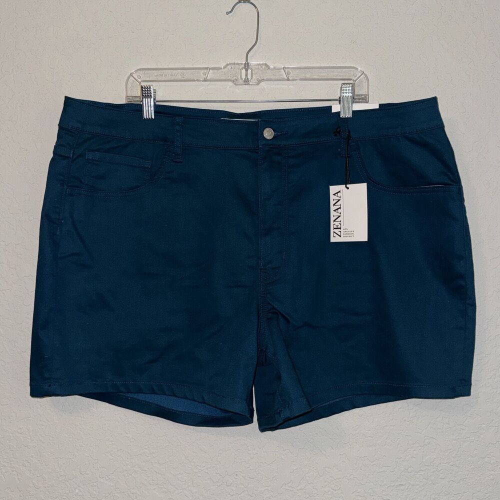 Zenana Short Women's 3X Blue Denim Cotton Stretch 5-Pocket Design NEW WITH TAGS